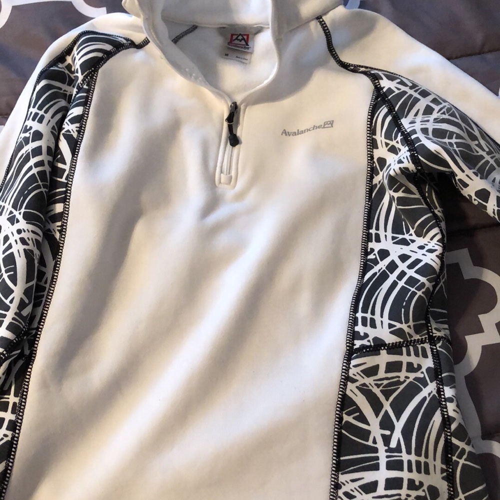 Women’s avalanche quarter zip fleece